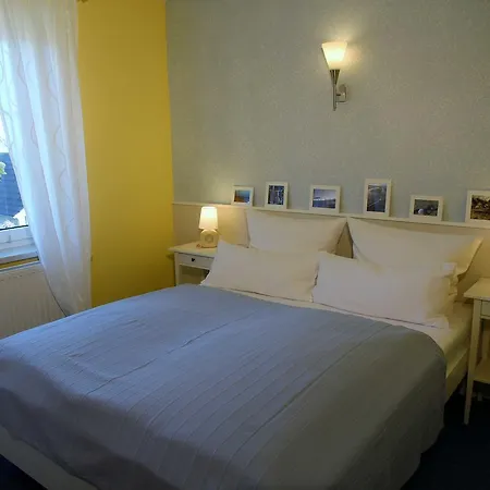 Sonnige In Klein Zicker _ Nur * Goehren (Ruegen)